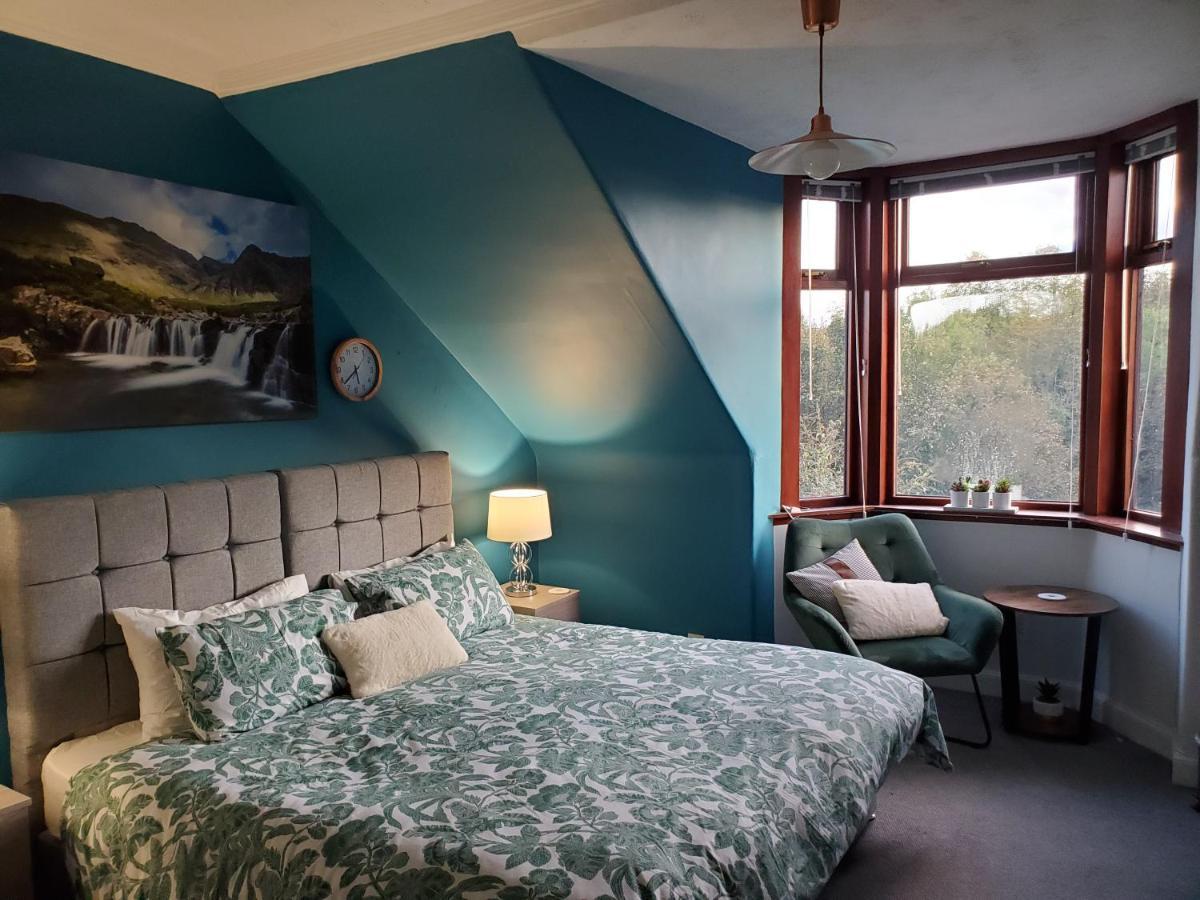 Carvetii - Mayhaven House - Tranquil Cul-De-Sac - 2 Bedrooms, Sleeps 4 Guests Dunfermline Exteriör bild