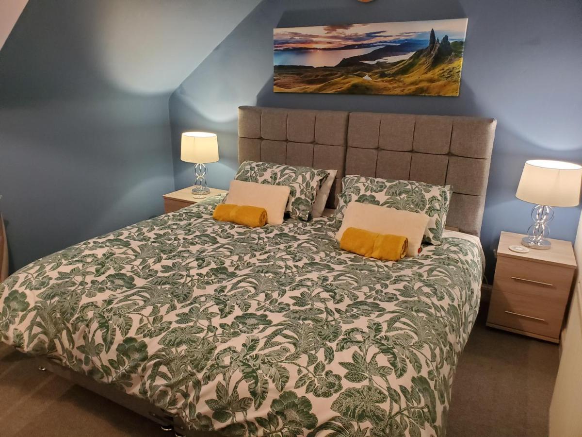 Carvetii - Mayhaven House - Tranquil Cul-De-Sac - 2 Bedrooms, Sleeps 4 Guests Dunfermline Exteriör bild